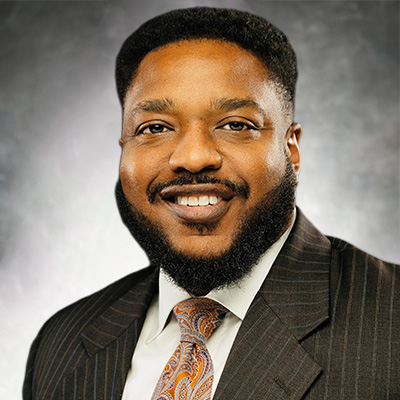Kelvis Johnson, Lender